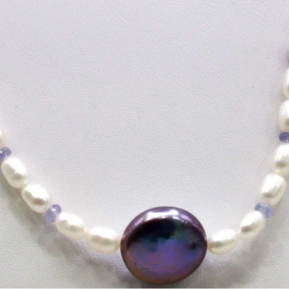 14 KT Gold clasp on this fresh water Pearl and Amethyst (tested) Necklace. - Picture 2 of 3